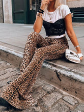 Pantalones de leopardo con cintura alta y cuerno